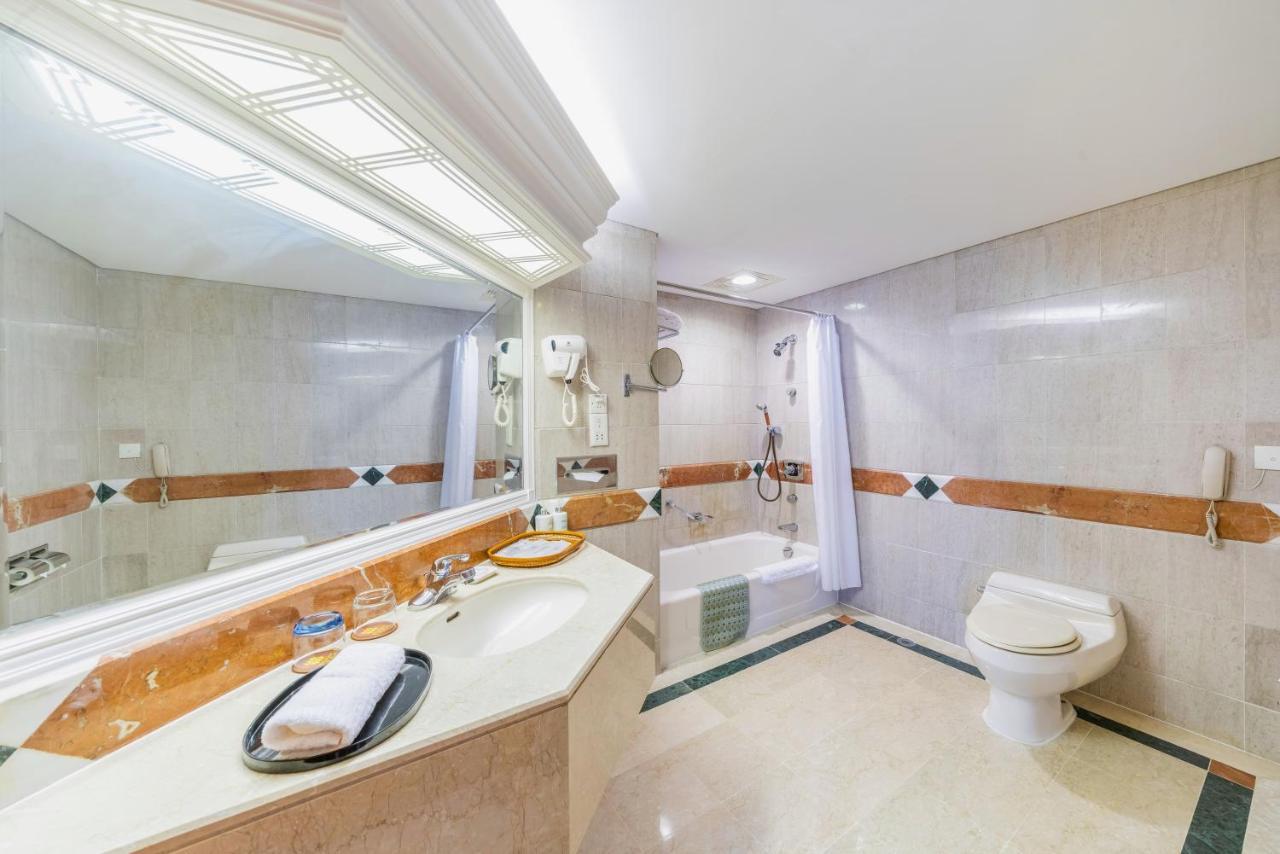Hotel Silverland Dongguan  Exterior foto